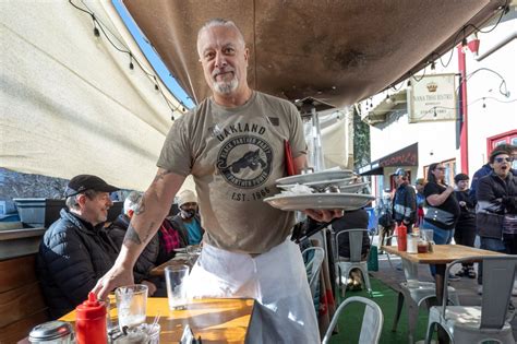 Beloved Berkeley restaurant that fed the needy will close today after 45 years